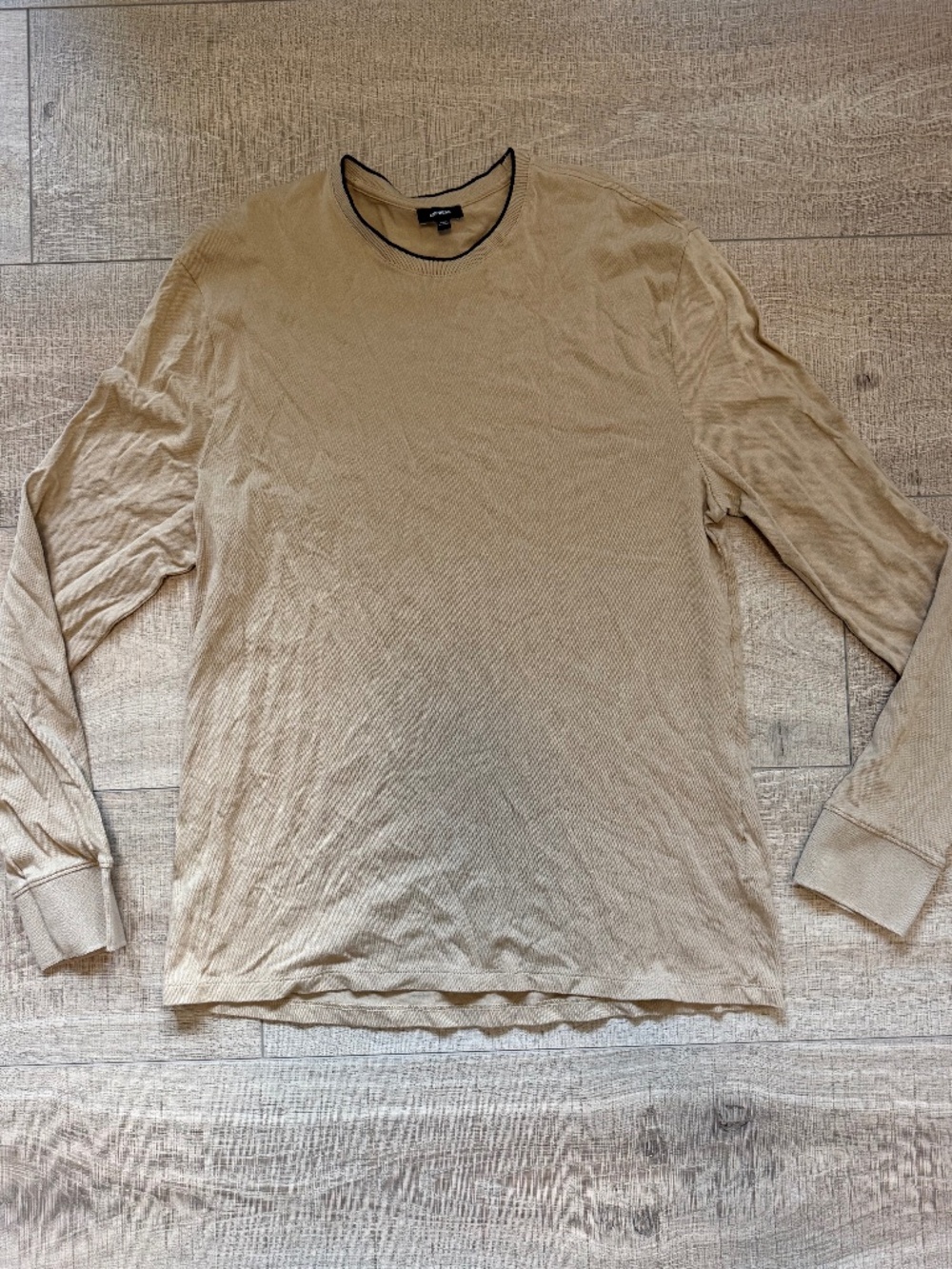 Express Men's Tan Sleeve Crewneck Shirt Black Tipped Collar Size L